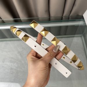 Valentino Rockstud Belt 20MM In Calfskin White