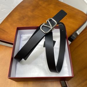 Valentino VLogo Signature Reversible Belt 20MM In Calfskin Black